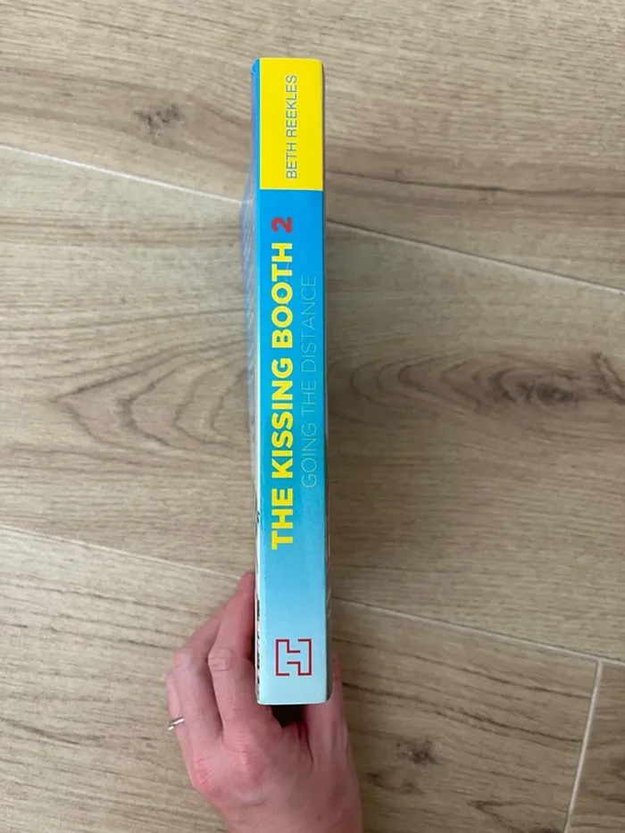 Livre The Kissing Booth 2 – Beth Reekles - photo numéro 3