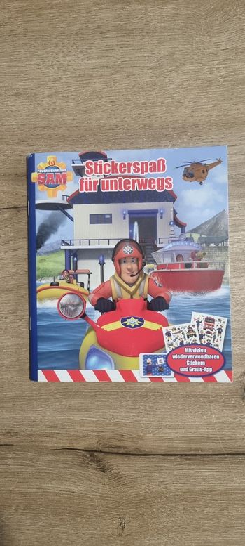 Livre autocollants Sam le pompier