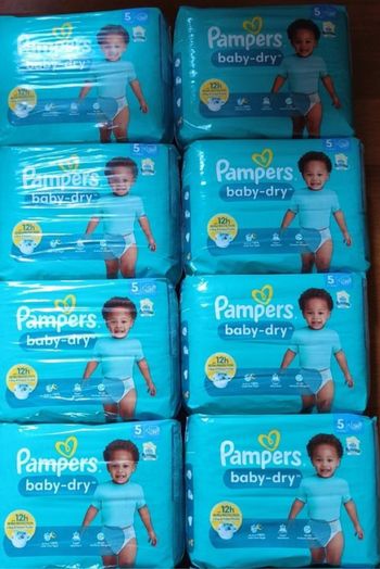 8 paquets pampers baby dry taille 5