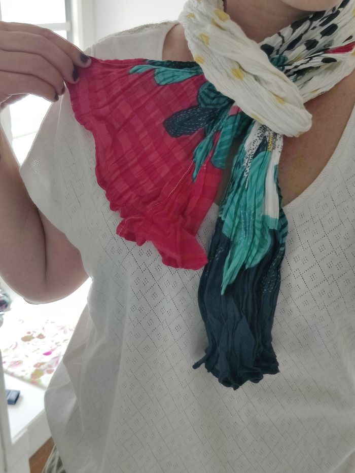 Foulard chèche coloré Catimini - photo numéro 2