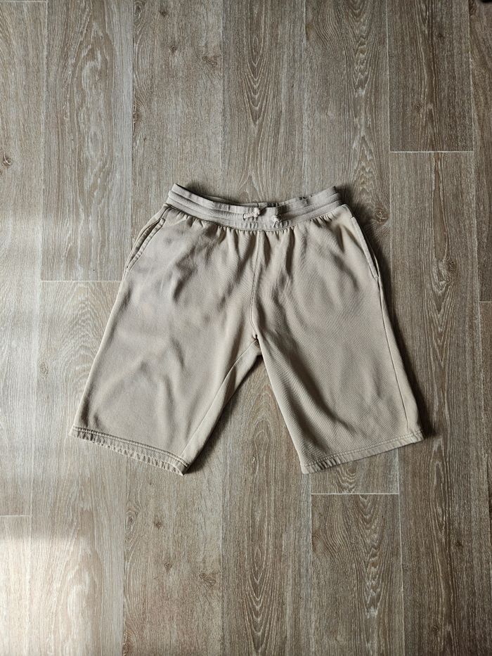 Lot 1 bermuda + 1 short de bain 16 ans