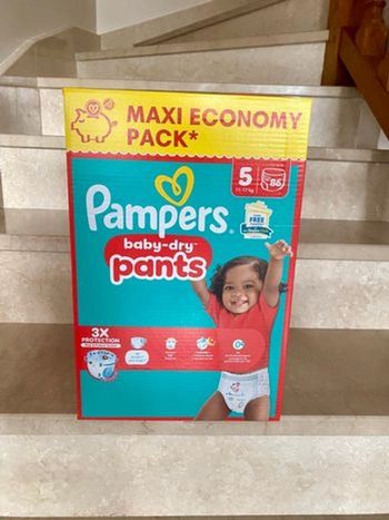 Couches pampers taille 5 pants