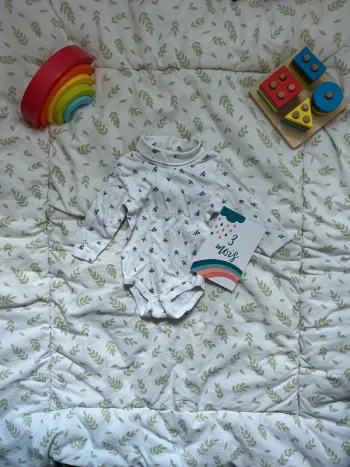 body sous pull col roulé blanc à motifs 3 mois kiabi