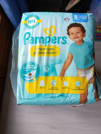 Couches Pampers taille 5