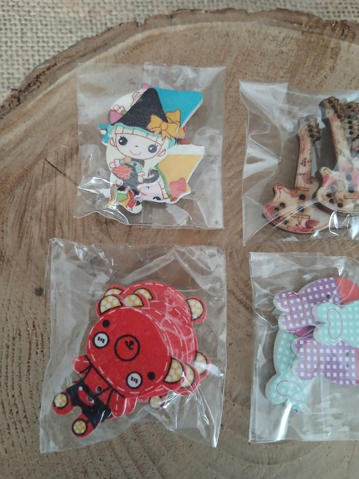 Lot de 4 sachets de boutons en bois - photo numéro 3