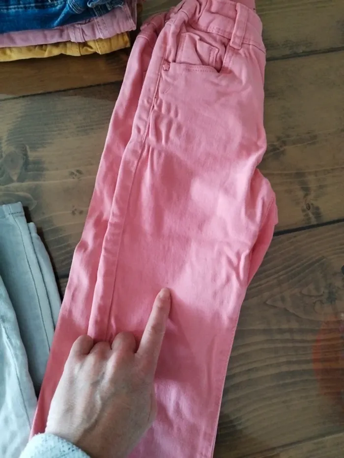 Lot pantalons 7 ans - photo numéro 2