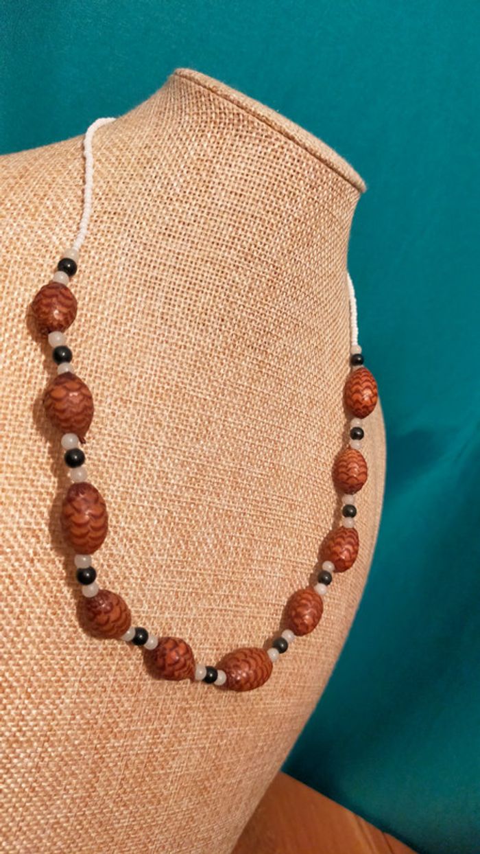 Collier ethnique perles naturelles – Collection Terres d’Ailleurs - photo numéro 2