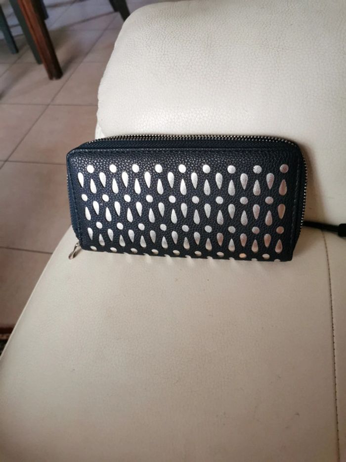 Portefeuille et porte cartes neuf joli cadeau