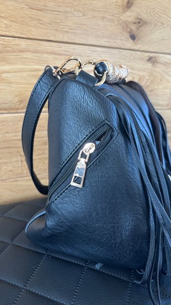Sac noir frangé inspiration western – style bohème rock chic, compact et pratique neuf