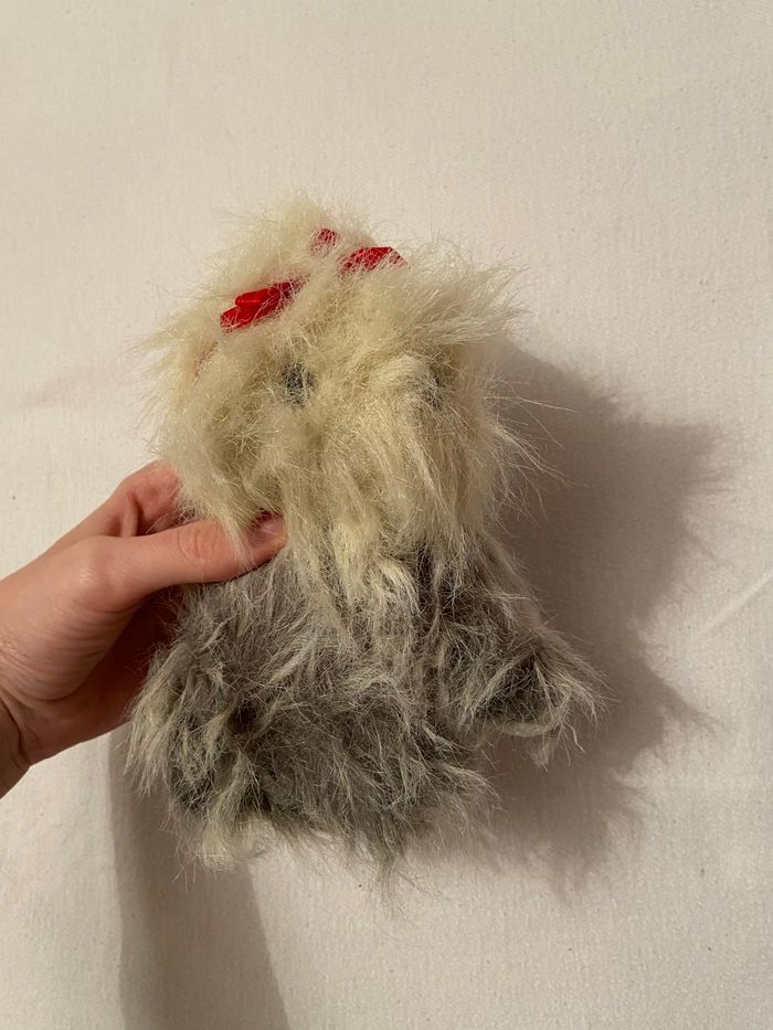 Peluche chien poils long