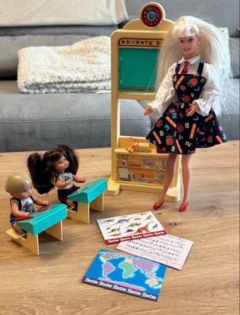 Barbie maîtresse d’école, Matel, 14062 année 1995 avec boîte
