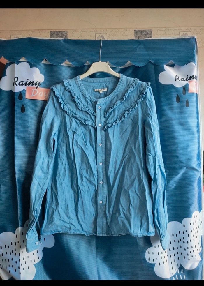 Chemise en jean légère à volants – col rond, style romantique
