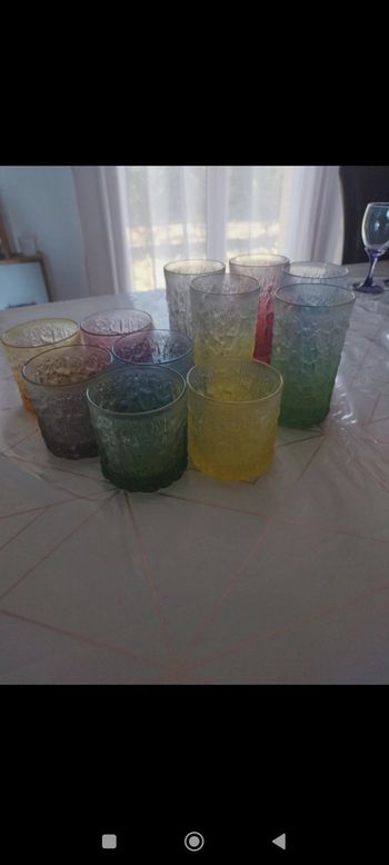 Lot de 11 verres  colorés