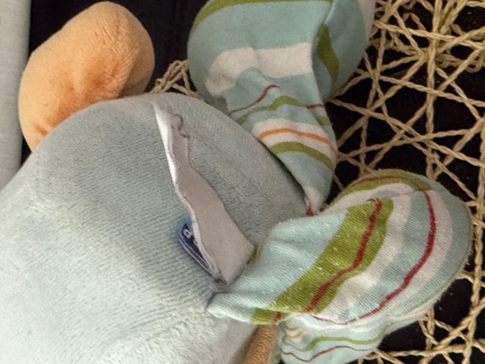 Doudou lapin bleu rayé vert rouge SUCRE D'ORGE - photo numéro 5