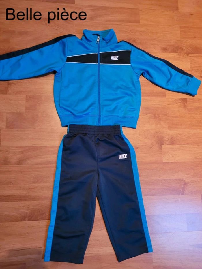 Ensemble nike bébé