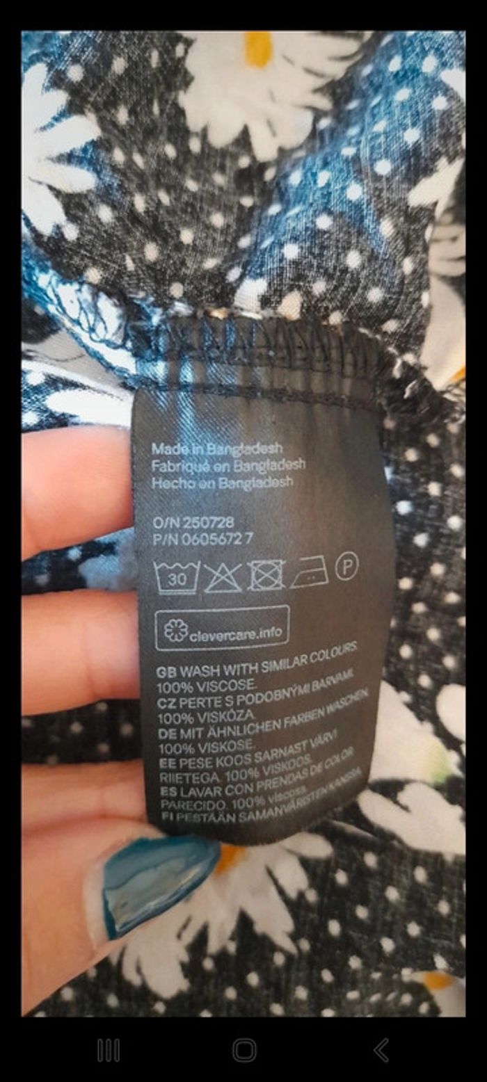 Robe fleuri ouverte au dos H&M - photo numéro 12