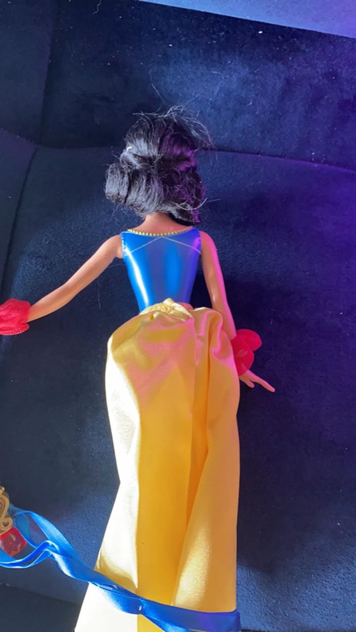 Barbie Blanche neige - photo numéro 6