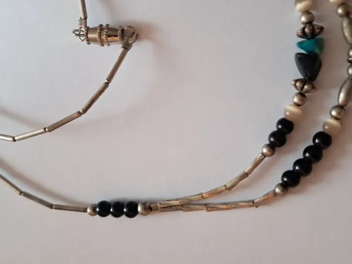 Collier 2 rangs perles argentées et pierres naturelles - photo numéro 3