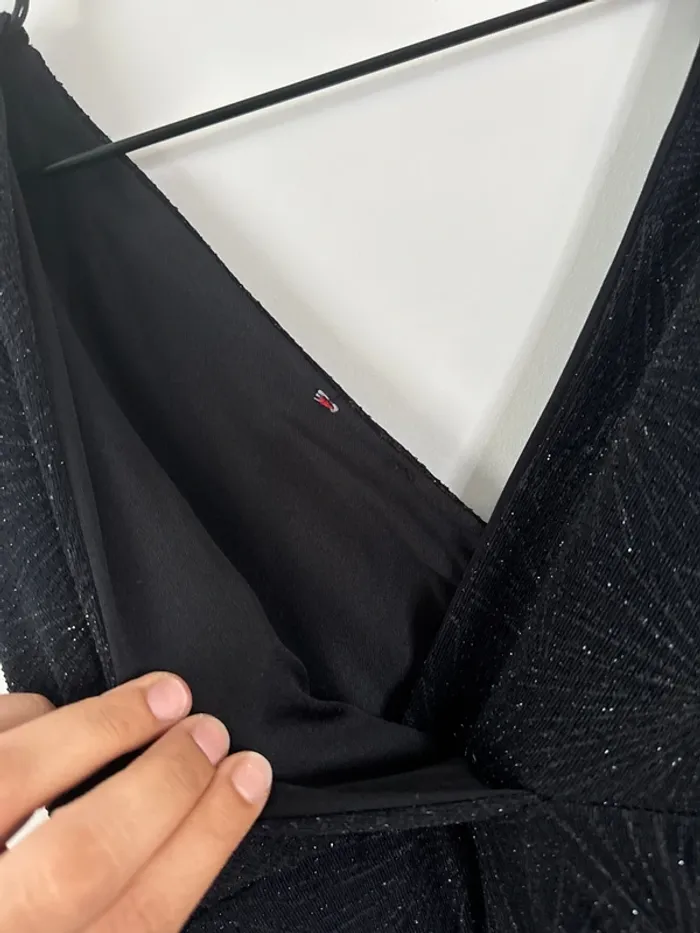 👗Maginifique robe noir légère - taille 40 - très bon état - photo numéro 4
