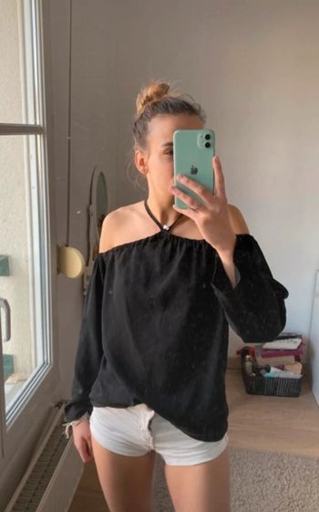 Haut léger noir taille S