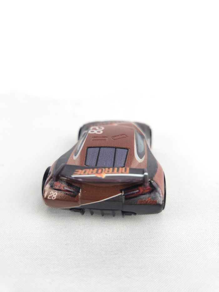Voiture figurine Tim Treadless #28 Disney Pixar Cars - photo numéro 3