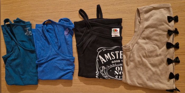 Lot de 4 débardeurs XS - photo numéro 2