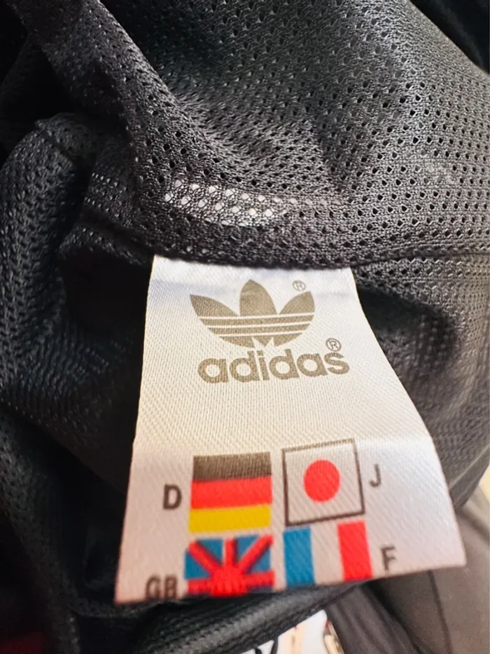 adidas Originals Adicolor hooded track jacket in black - photo numéro 4