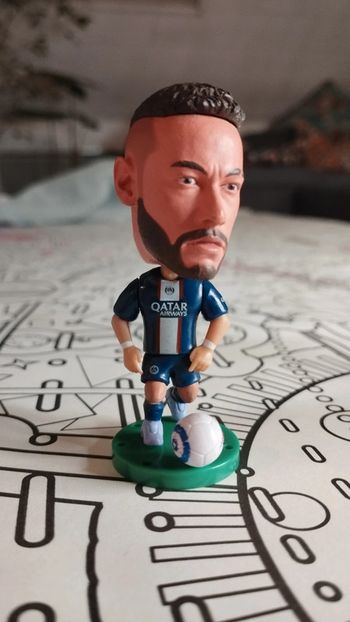 Petite figurine football neuve Neymar PSG Paris Saint-Germain