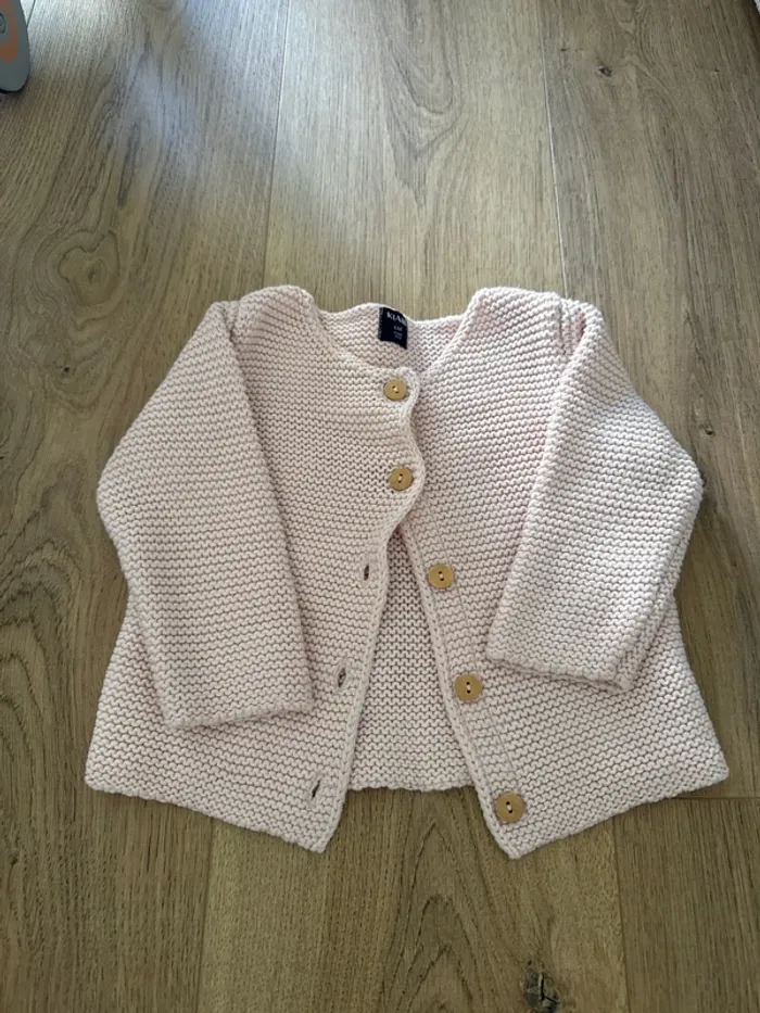 Gilet en maille Kiabi rose poudré