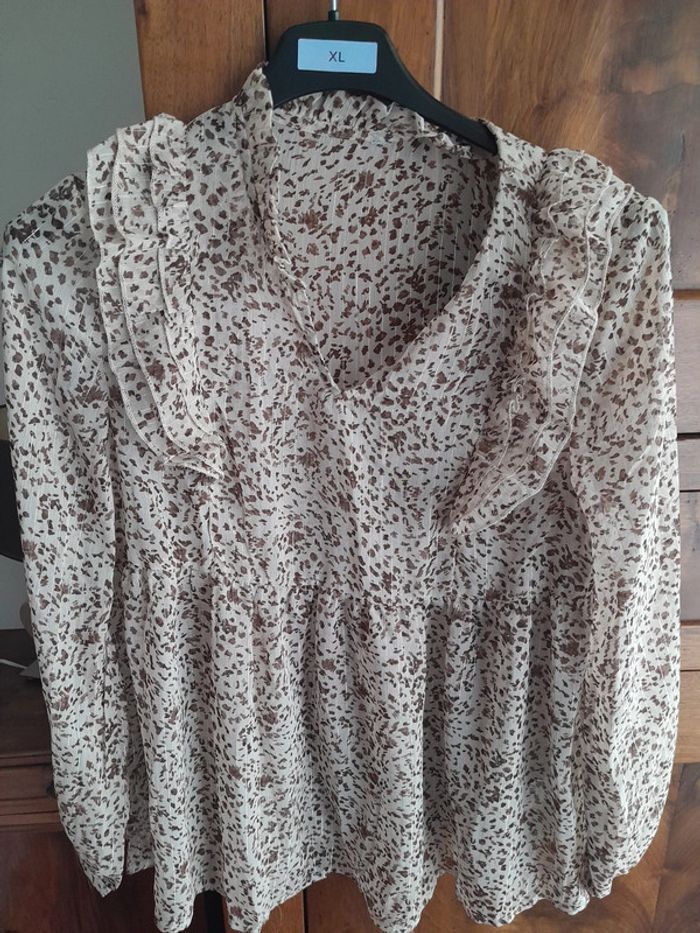 Blouse fleurie - photo numéro 2