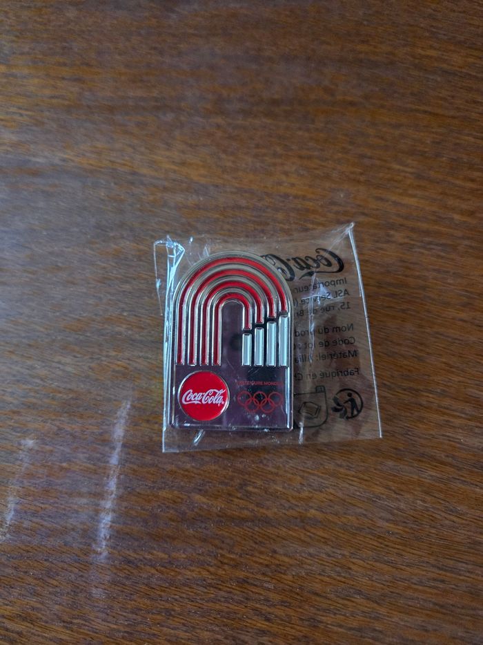 Pin's jeu olympique coca cola
