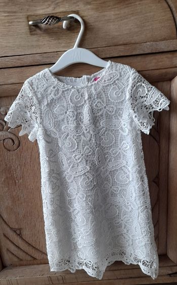 Robe 5-6 ans young dimension.