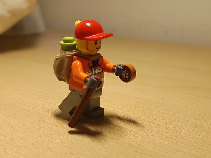 🥾🐕🦺🏘️ Trio Lego randonneur ; son chien la niche + petit banc - photo numéro 5