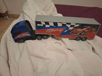 Camion transport voiture