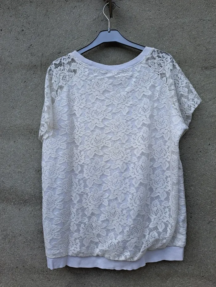 T-shirt dentellée - photo numéro 2