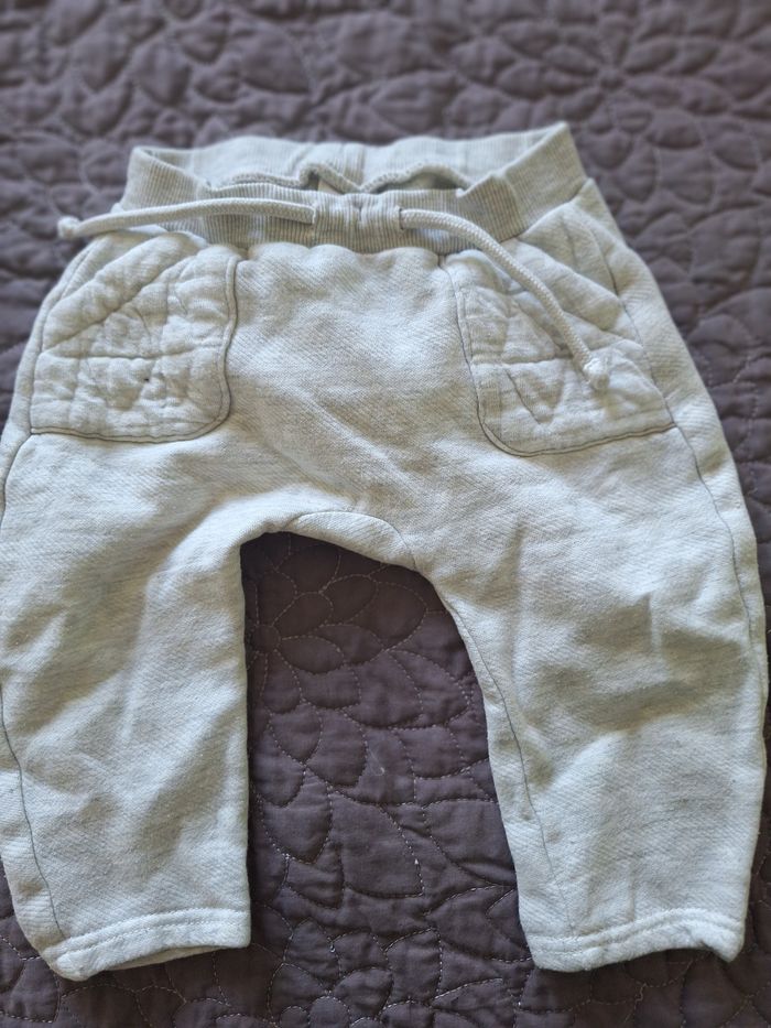 ensemble 3 pièces garçon 18 Mois ( pantalon, sweet, veste TAO) - photo numéro 7