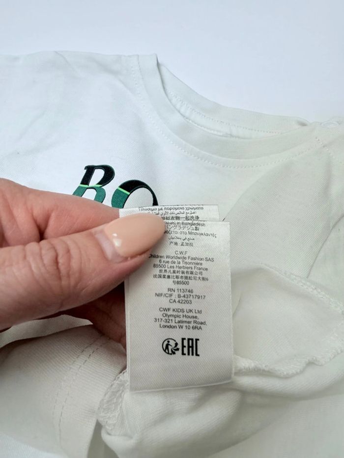 T-shirt Boss Hugo Boss bébé garçon taille 9 mois longues manches super état - photo numéro 4