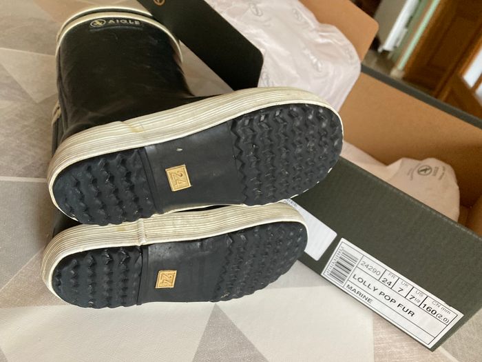 Bottes fourrées Aigle T 24 - photo numéro 3