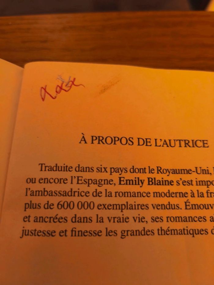 Livre T'embrasser sous la neige - photo numéro 3