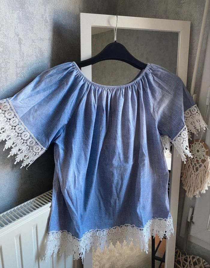 Blouse effet jeans et dentelle - photo numéro 2