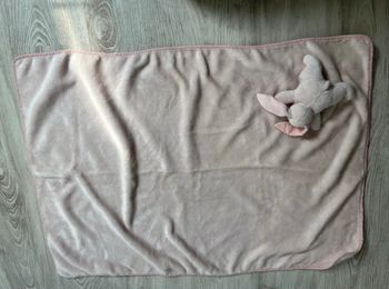 Couverture avec doudou