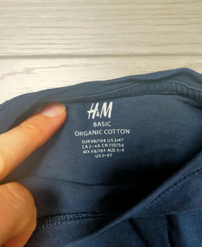 2 maillots manches longues 2-4 ans H&M - photo numéro 6