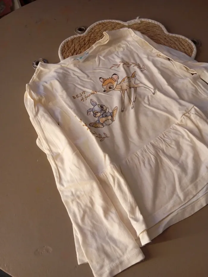 Tee shirt manches longues Bambi 8 ans