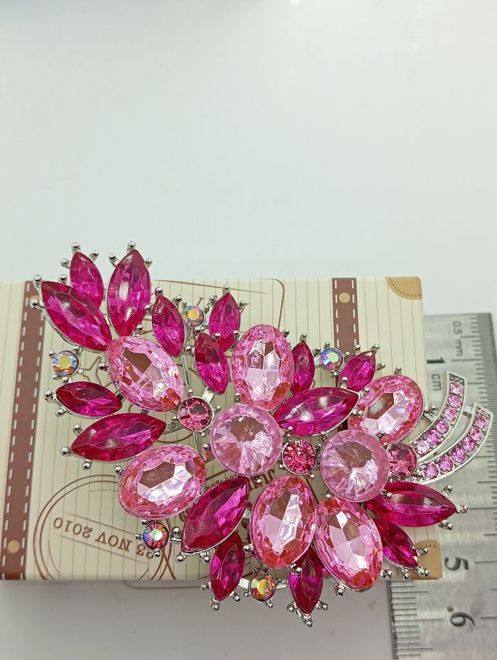 Broche