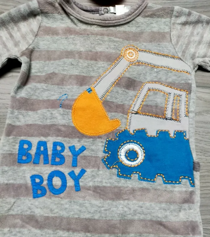 Grenouillère velours gris engin garçon 6 mois Mini Gang - photo numéro 2