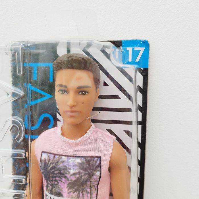 Barbie fashionistas Ken #17 - photo numéro 3