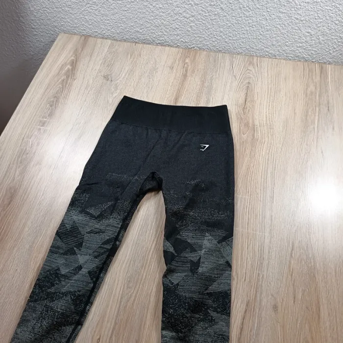 Legging gymshark femme M noir gris - photo numéro 3