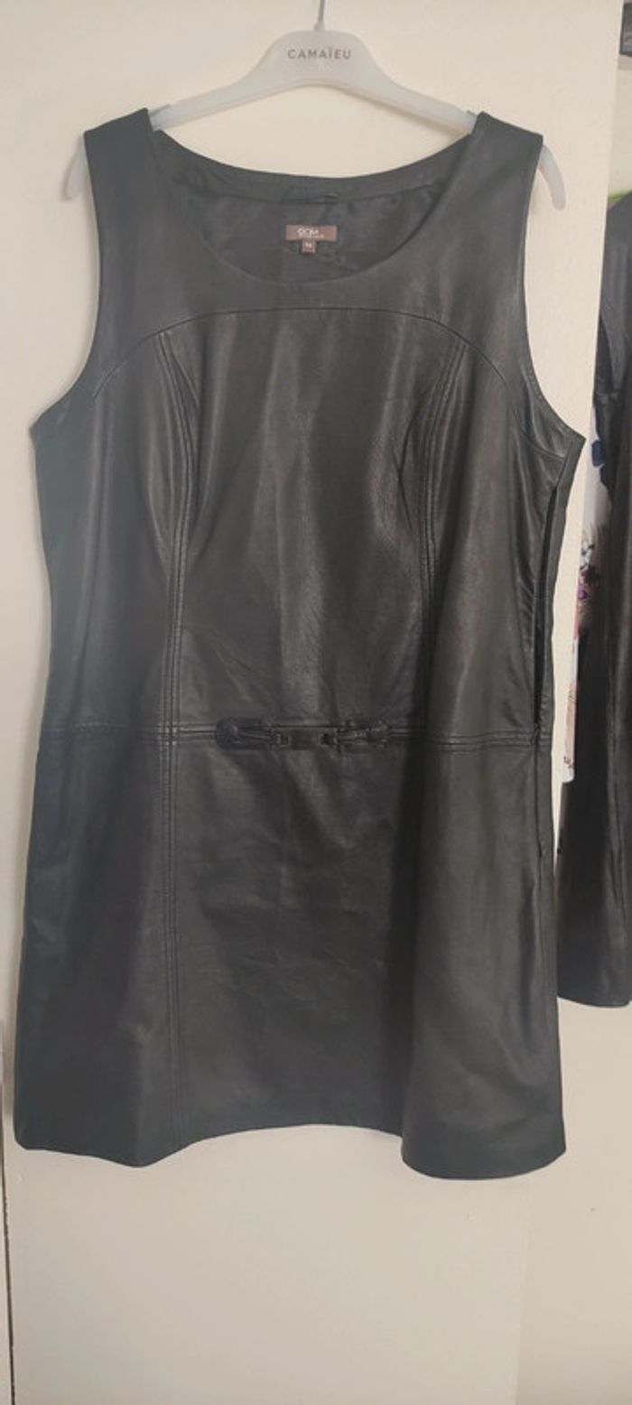 Robe en vrai cuir