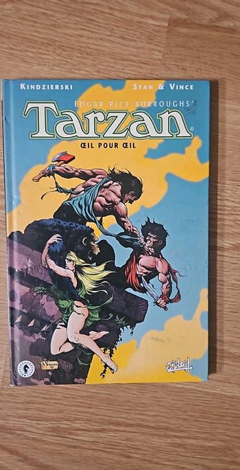 Livre tarzan œil pour œil