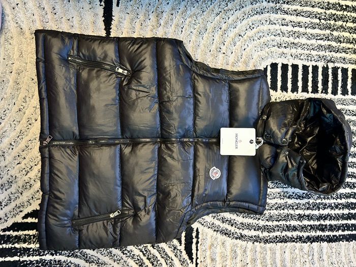 Doudoune Moncler sans manche - photo numéro 2